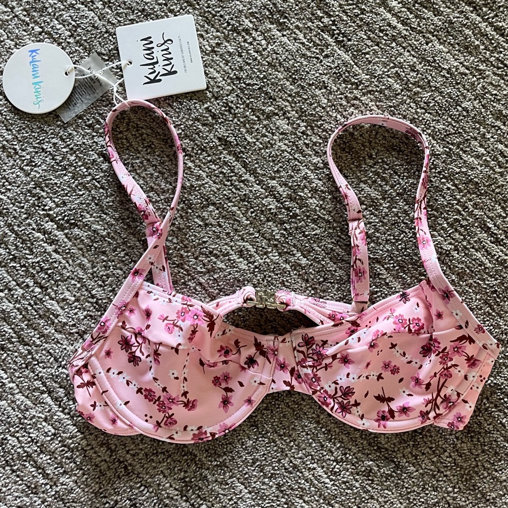 Kulani Kinis Swim Top